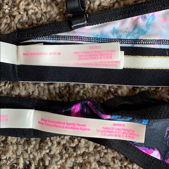 Victoria Secret Bra’s - Picture 2 of 2